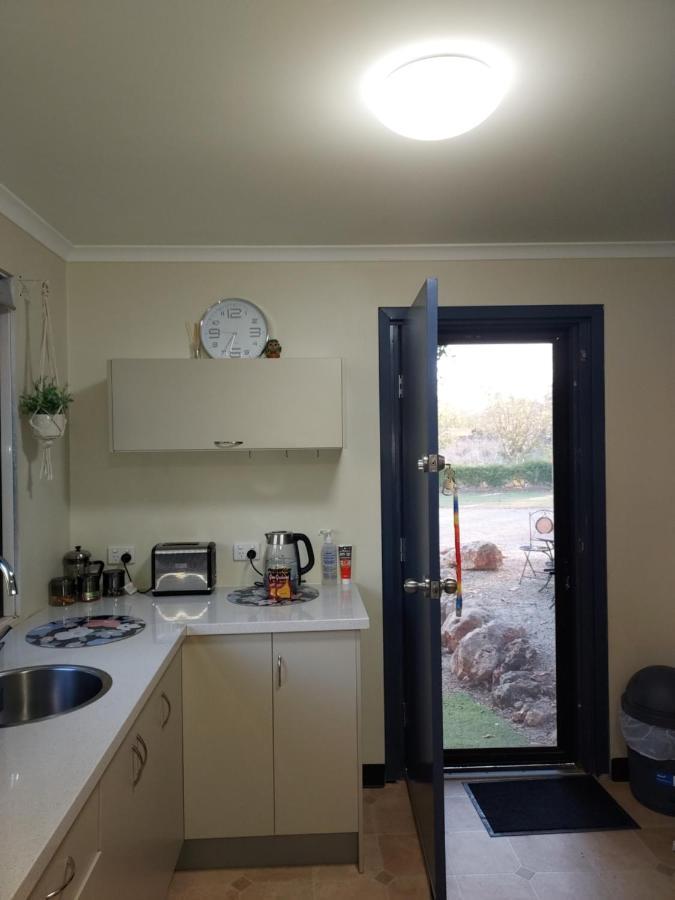 Almost Off Grid Tranquillity Katherine Exterior photo
