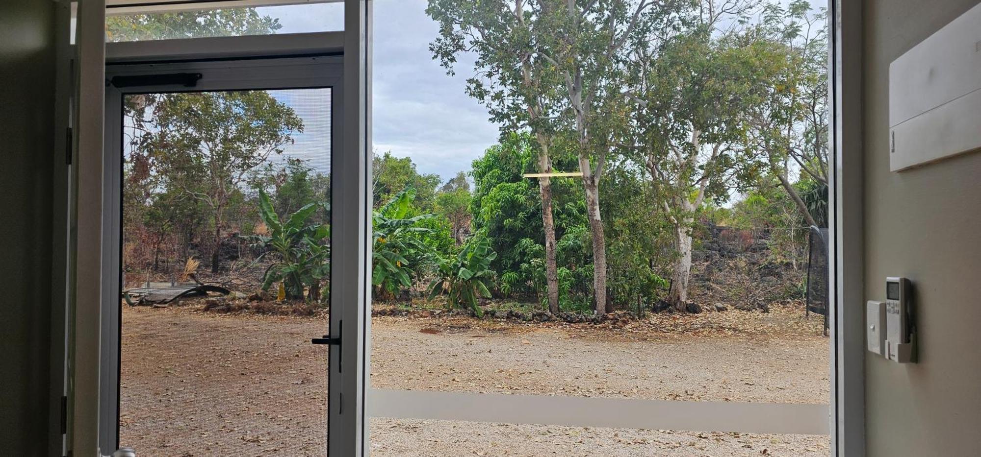 Almost Off Grid Tranquillity Katherine Exterior photo